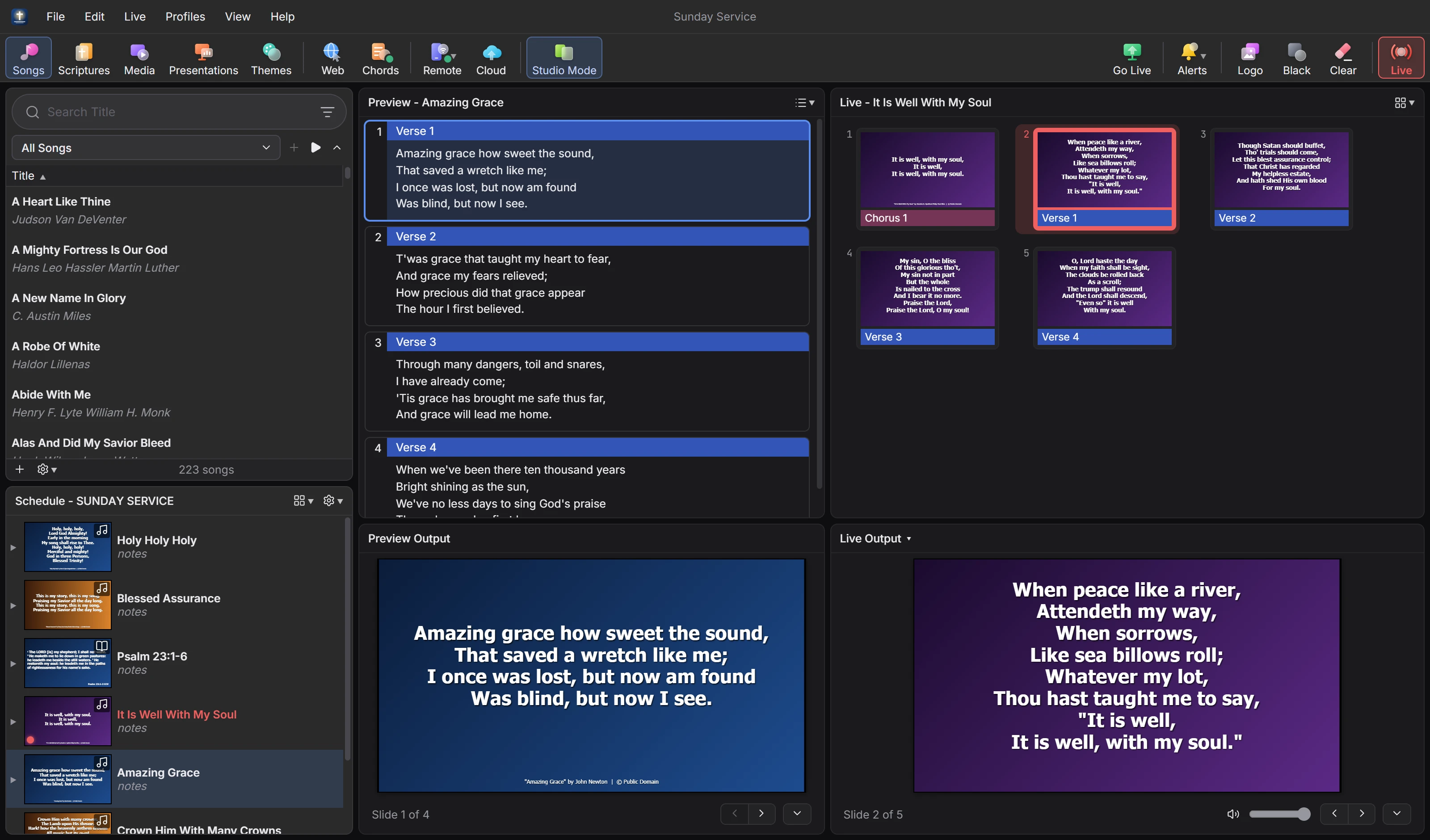 Preview and Live panes with song slides and both outputs